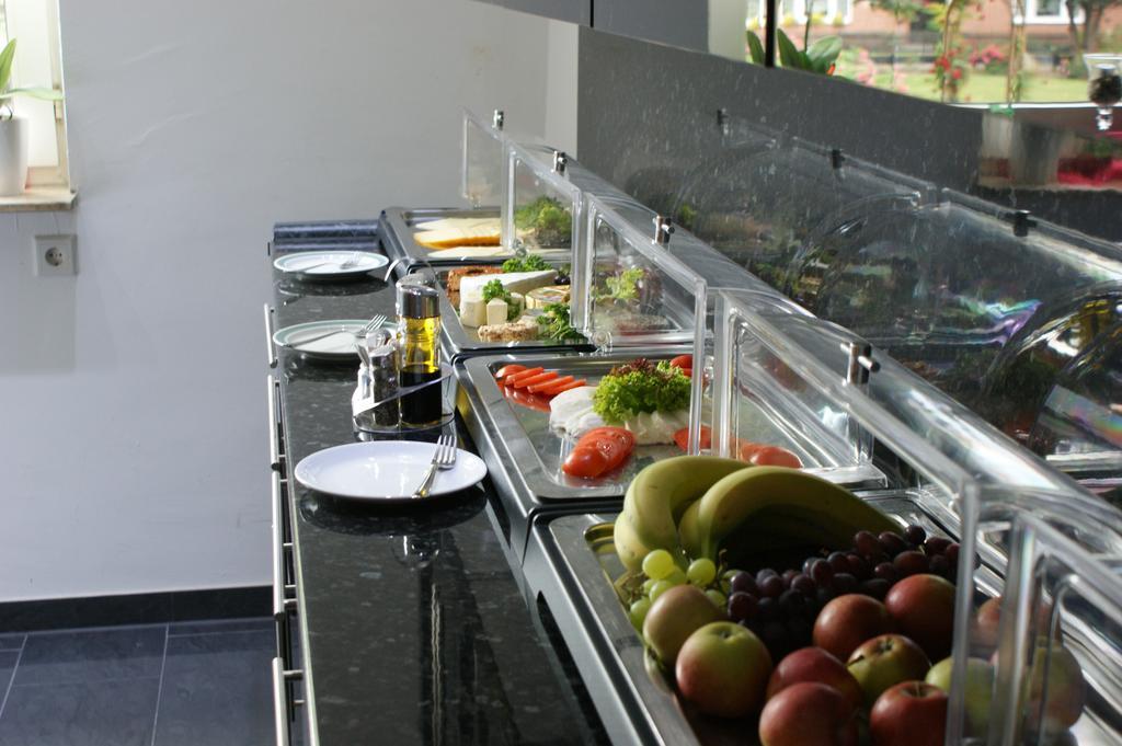Hotel Am Rosenplatz,24 Stunden Check In, Kostenfreie Parkplaetze Brechtorf Δωμάτιο φωτογραφία